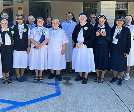 Group photo of the sisters