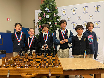 6 young chess players