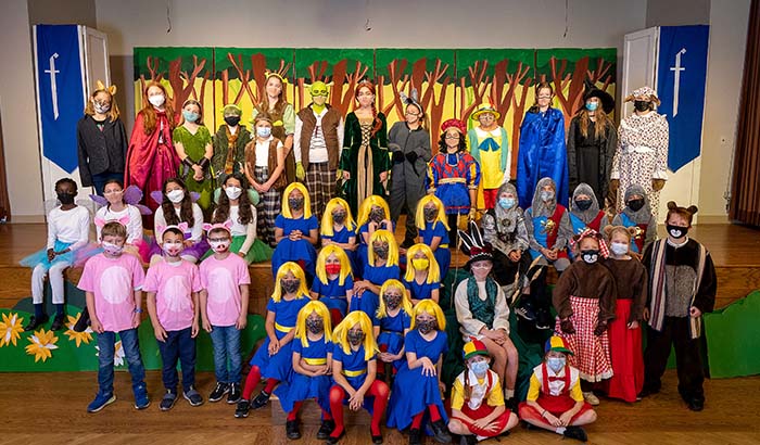 Shrek the Musical cast group photo